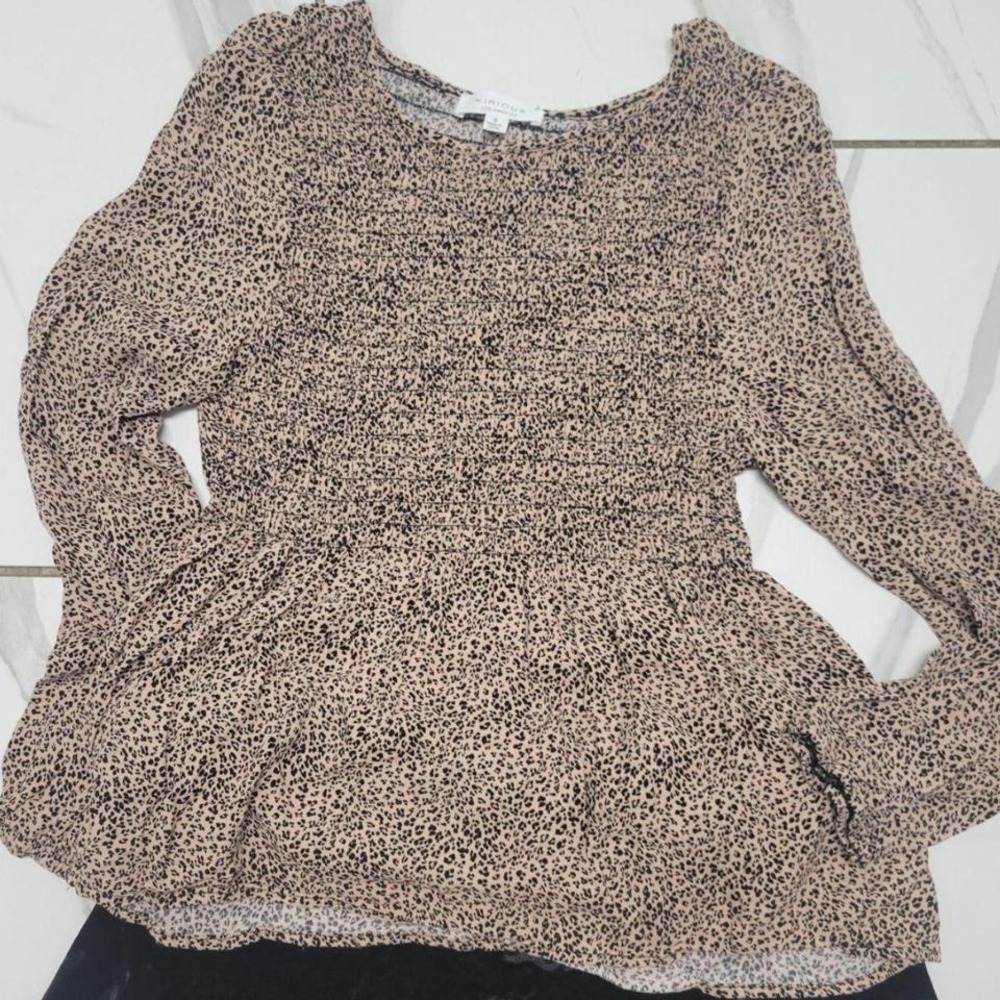 Office wear Set Black Velvet skirt and leopord print top